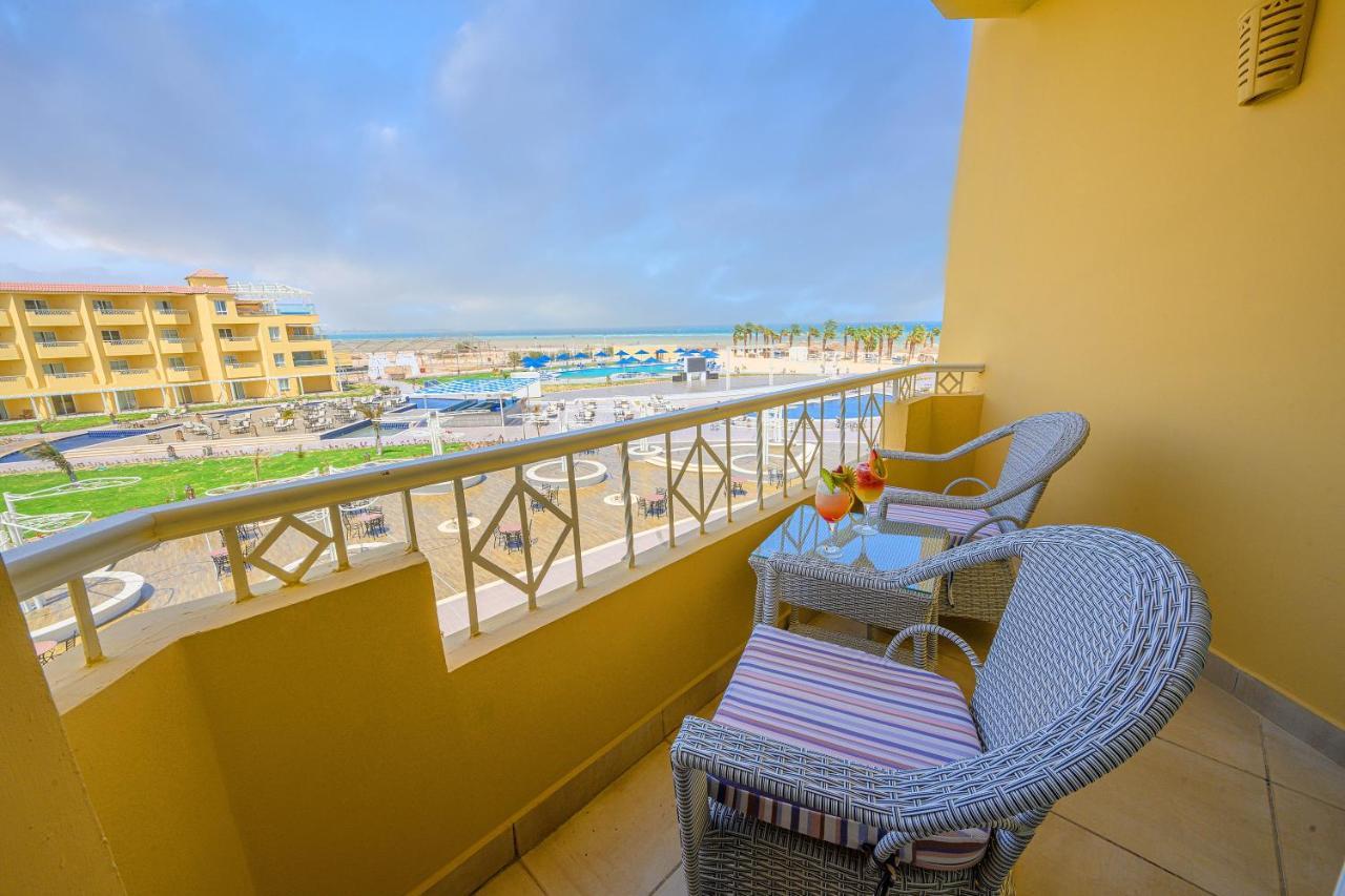 Ośrodek wypoczynkowy Amwaj Club Abu Soma 4*