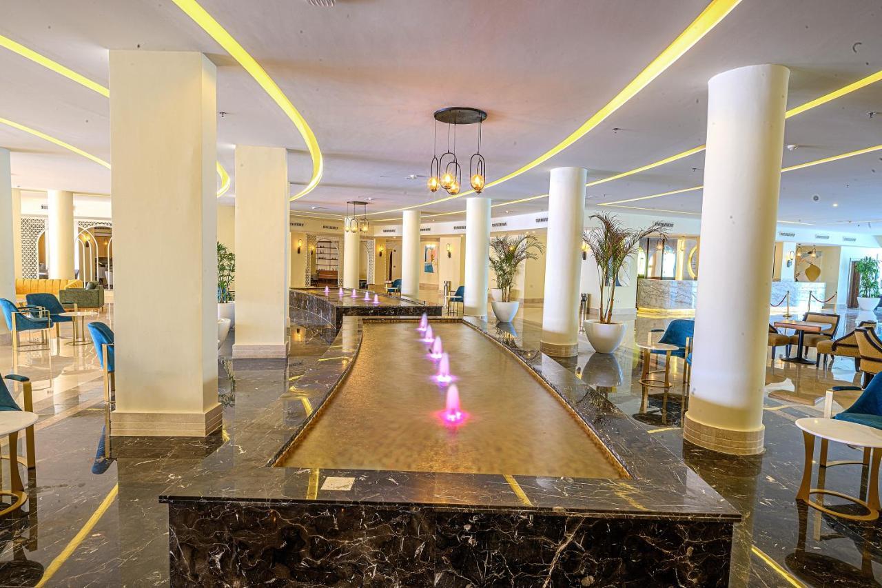 Ośrodek wypoczynkowy Amwaj Club Abu Soma 4*