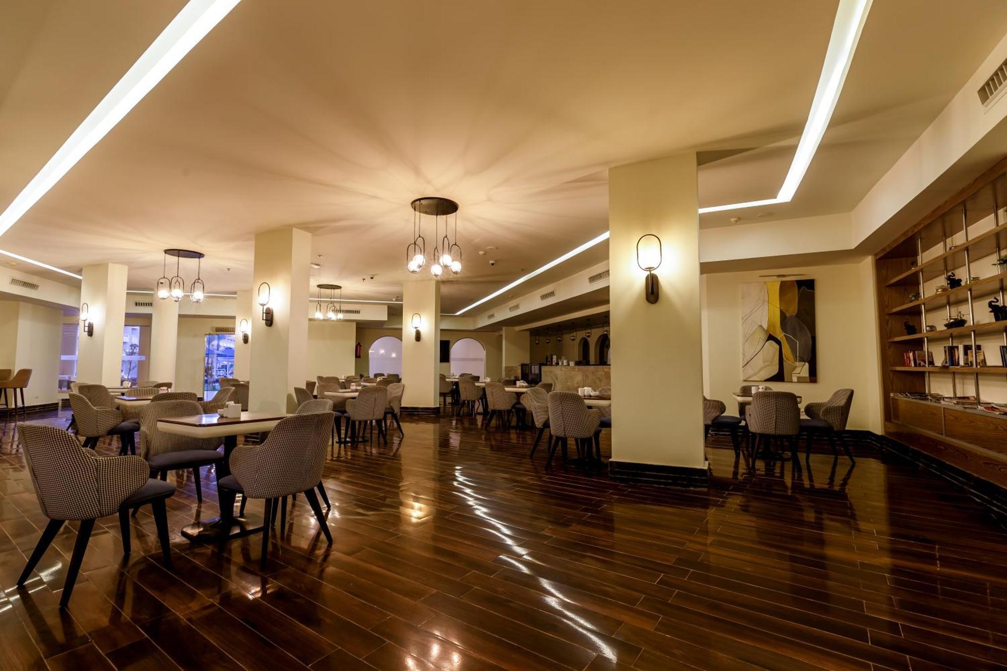 Rezort Amwaj Club Abu Soma 4*